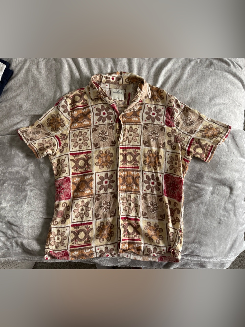Hollister Cream Patchwork Floral Tee with Brown & Red Accents